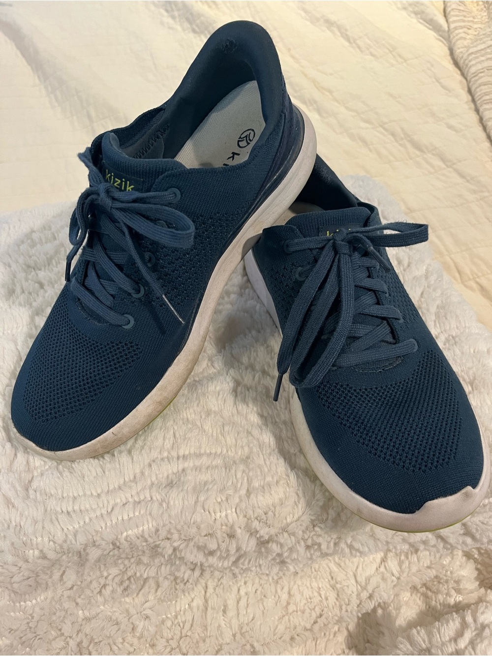 Kizik Unisex Blue Slip On easy on Hands free shoes/sneakers M 9.5 W11